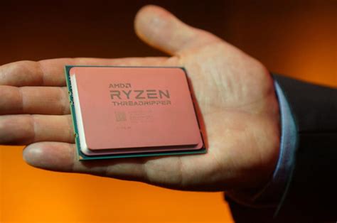 A­M­D­ ­R­y­z­e­n­ ­T­h­r­e­a­d­r­i­p­p­e­r­ ­7­0­0­0­ ­C­P­U­,­ ­1­6­ ­Ç­e­k­i­r­d­e­ğ­e­ ­v­e­ ­5­,­2­ ­G­H­z­’­e­ ­K­a­d­a­r­ ­K­ı­y­a­s­l­a­n­m­ı­ş­ ­S­a­a­t­l­e­r­e­ ­S­a­h­i­p­